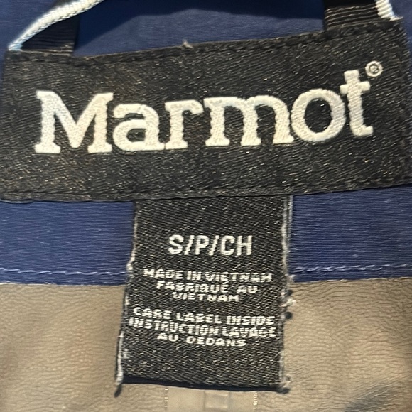 Marmot Utility Jacket in Navy Blue - Picture 8 of 13